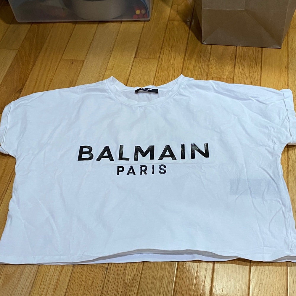 Balmain Logo Crop Tshirt no tag new